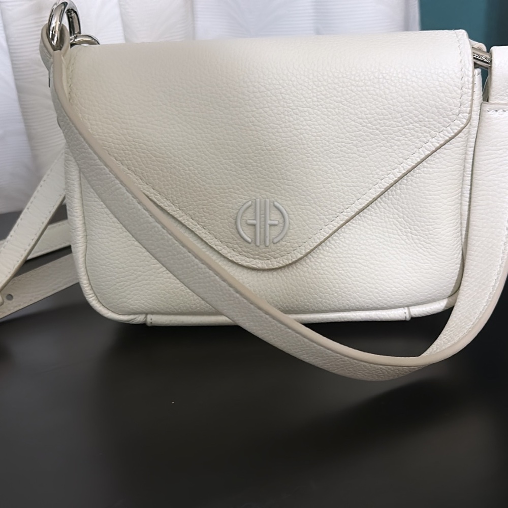 Leather crossbody handbag